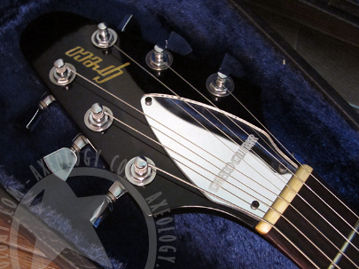 Paul Stanley, Guitars